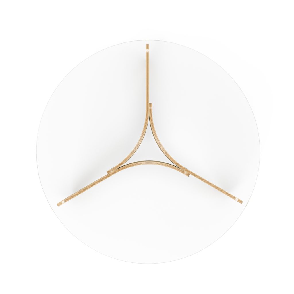 Umbra: Madera by Designstudio speziell® – Couchtisch mit einem Gestell aus drei identischen Formholzteilen