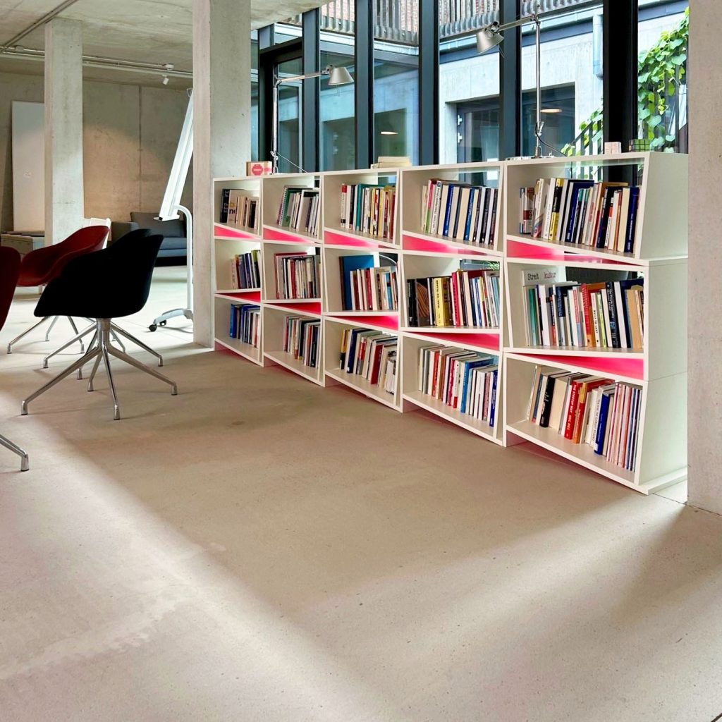 Aura Kollektion by Designstudio speziell® – Regalmodule für Bücher